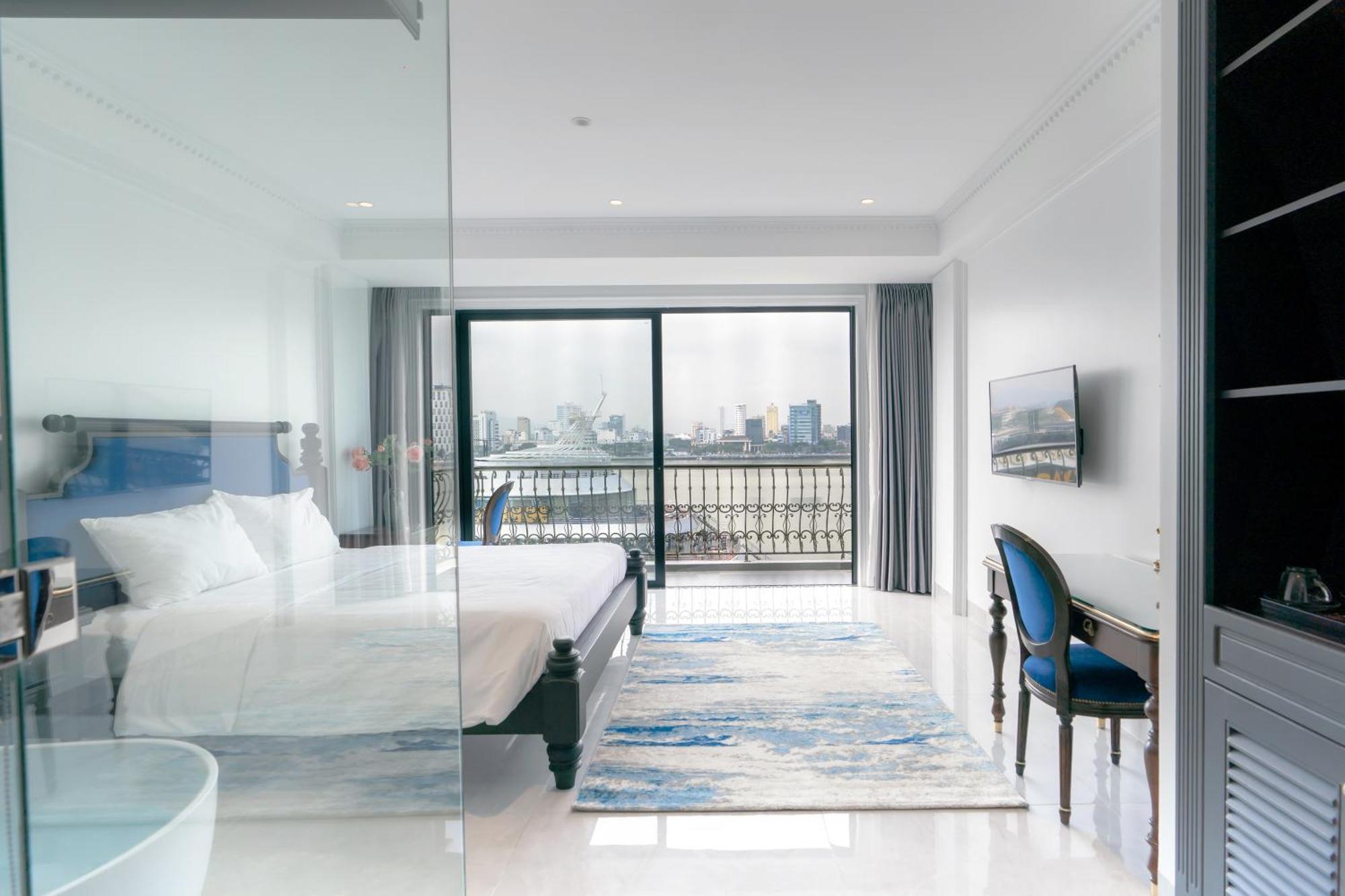 Hotel Quang Minh Riverside Da Nang